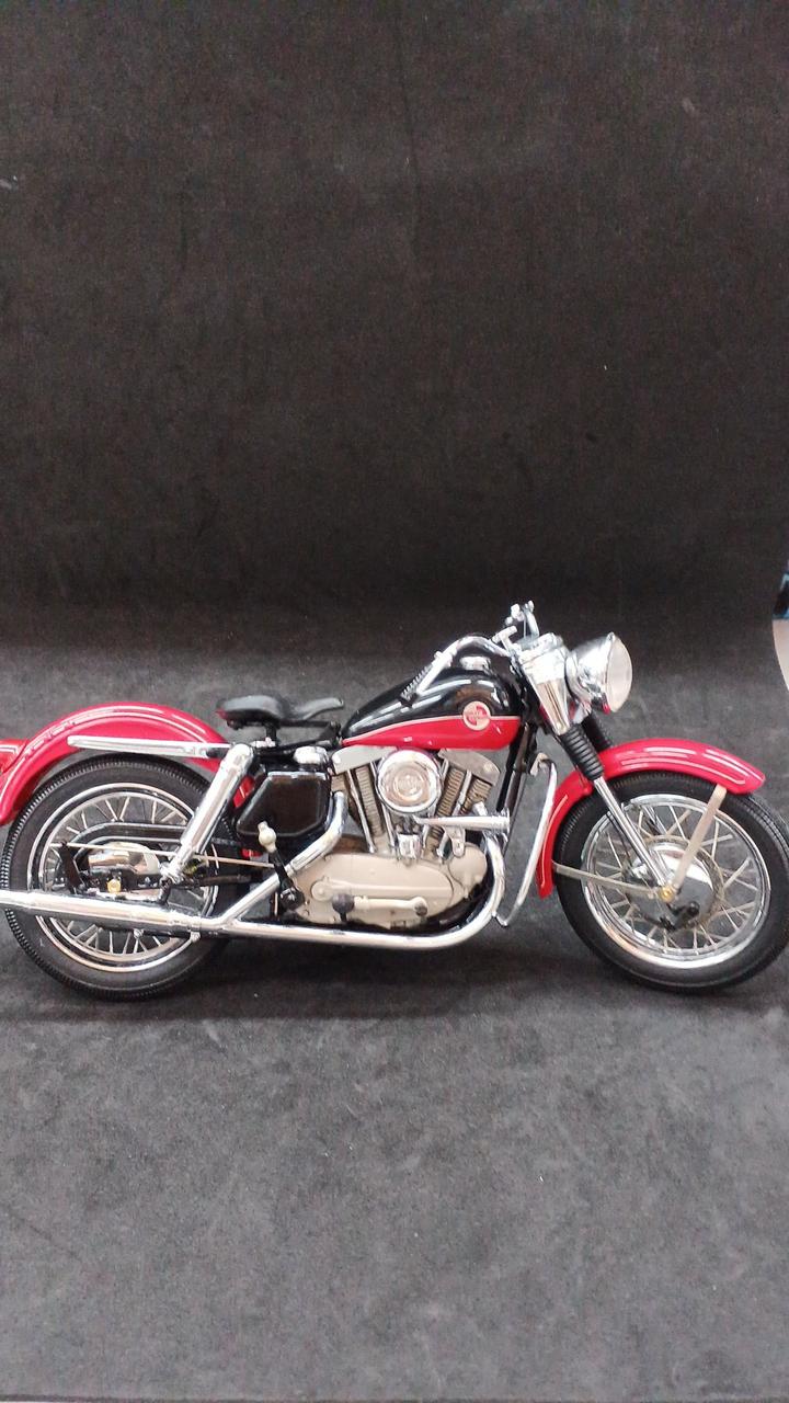 フランクリンミント1957年ハーレーダビットソン・スポーツスター 1/24 フランクリンミント1957年ハーレーダビットソン・スポーツスター