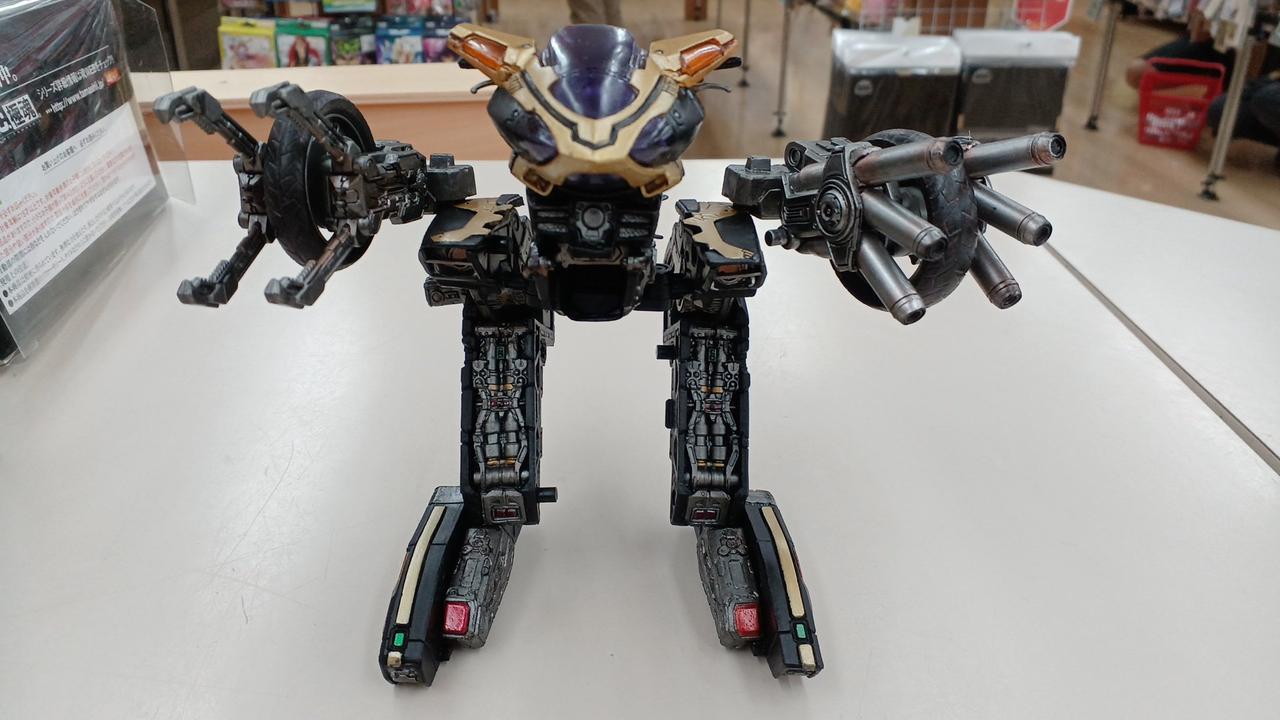 BANDAI|S.I.C.極魂仮面ライダーカイザ&サイドバッシャーセット