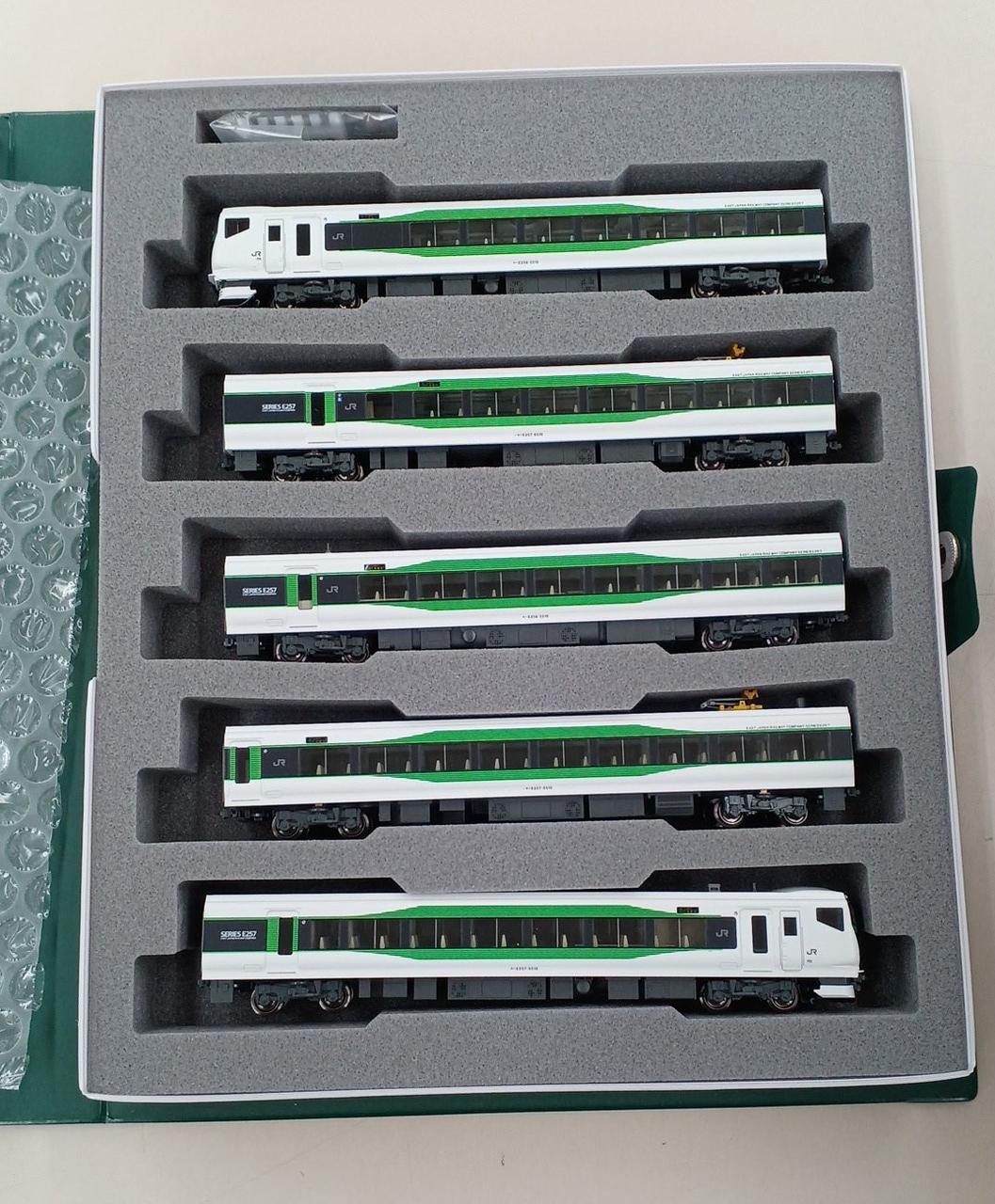 カトー(KATO)|E257系5500番台 草津・四万/あかぎ 5両セット