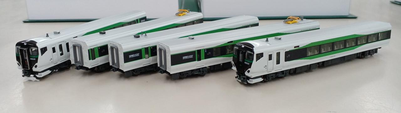 カトー(KATO)|E257系5500番台 草津・四万/あかぎ 5両セット