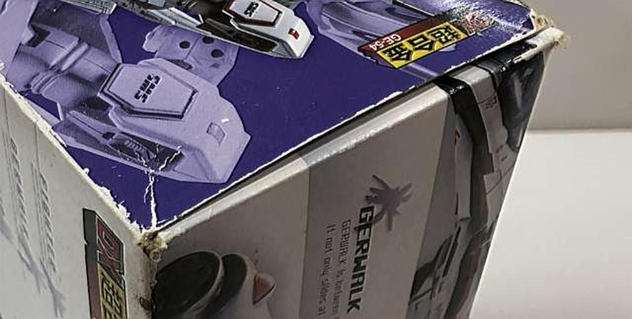 外箱ダメージあり