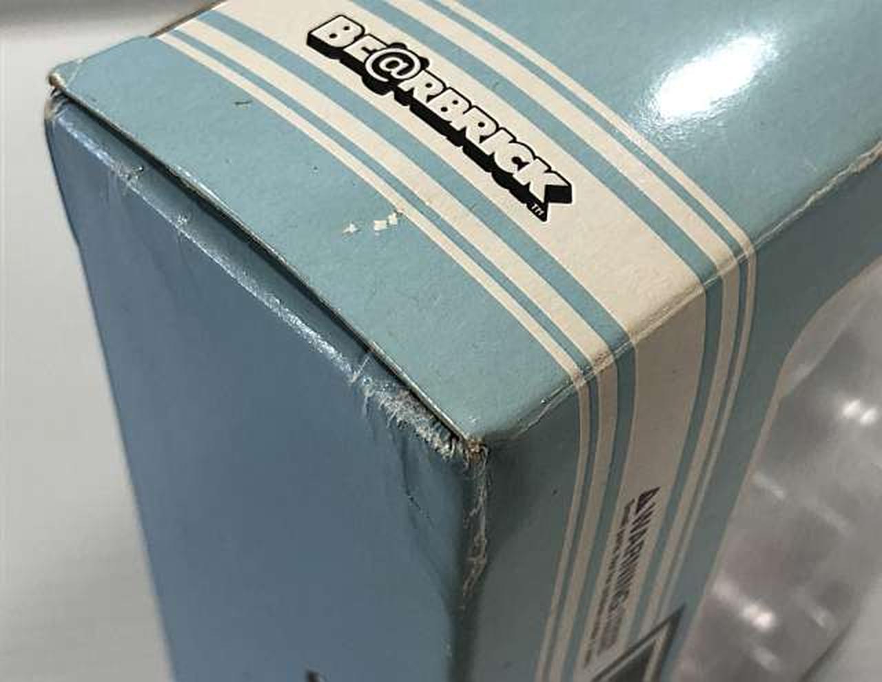 外箱ダメージあり