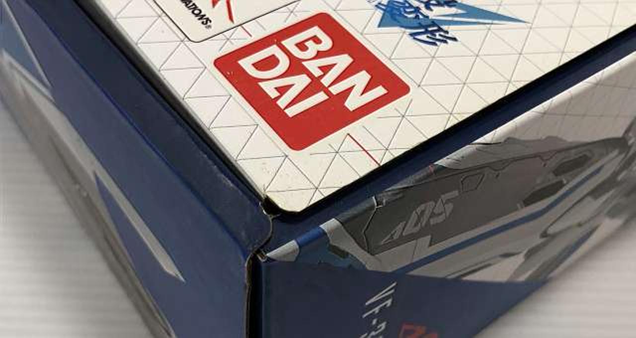 外箱ダメージあり