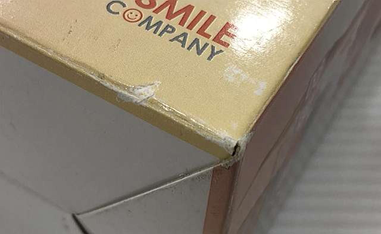 外箱ダメージあり