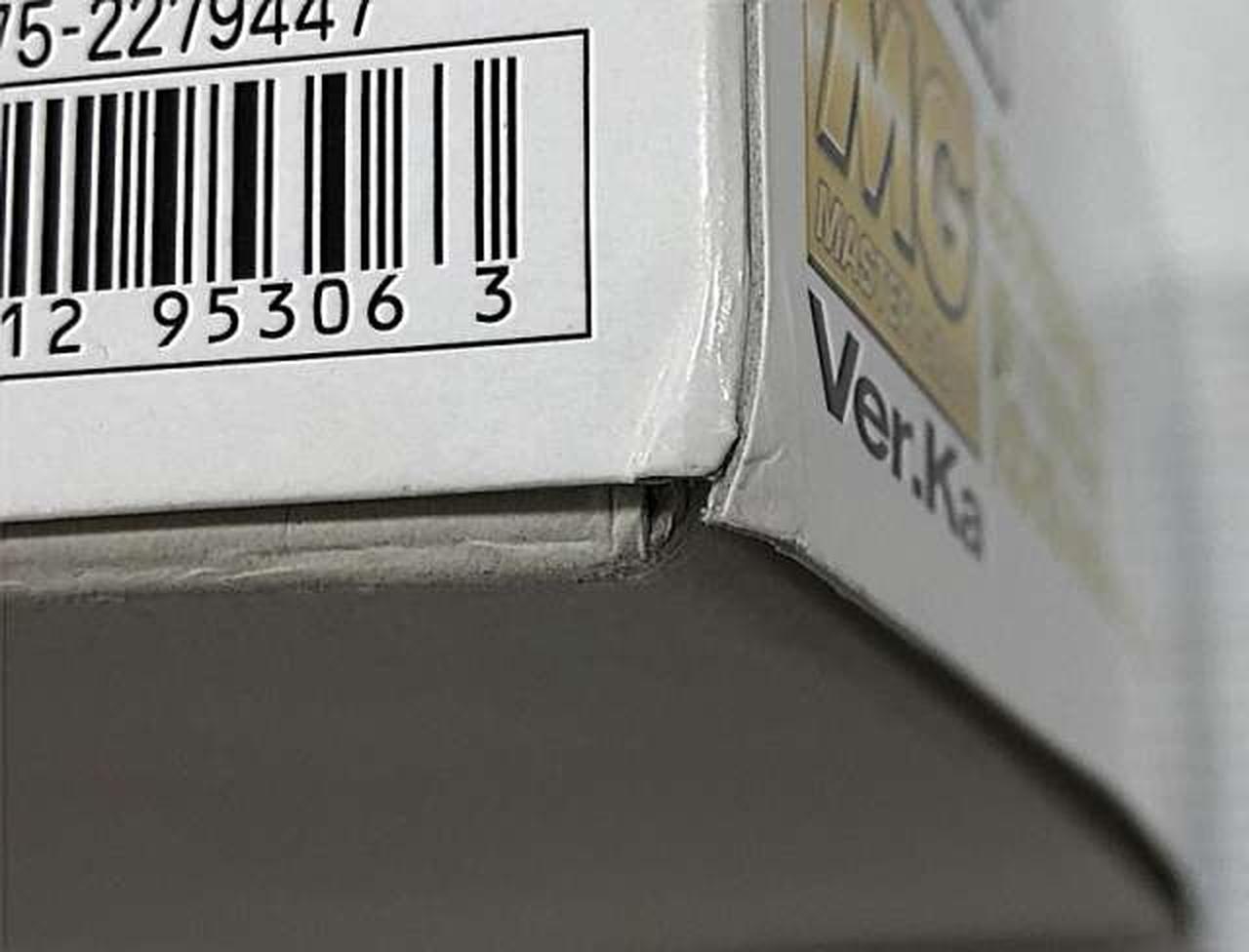 外箱ダメージあり