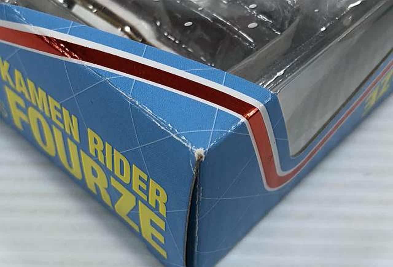 外箱ダメージあり