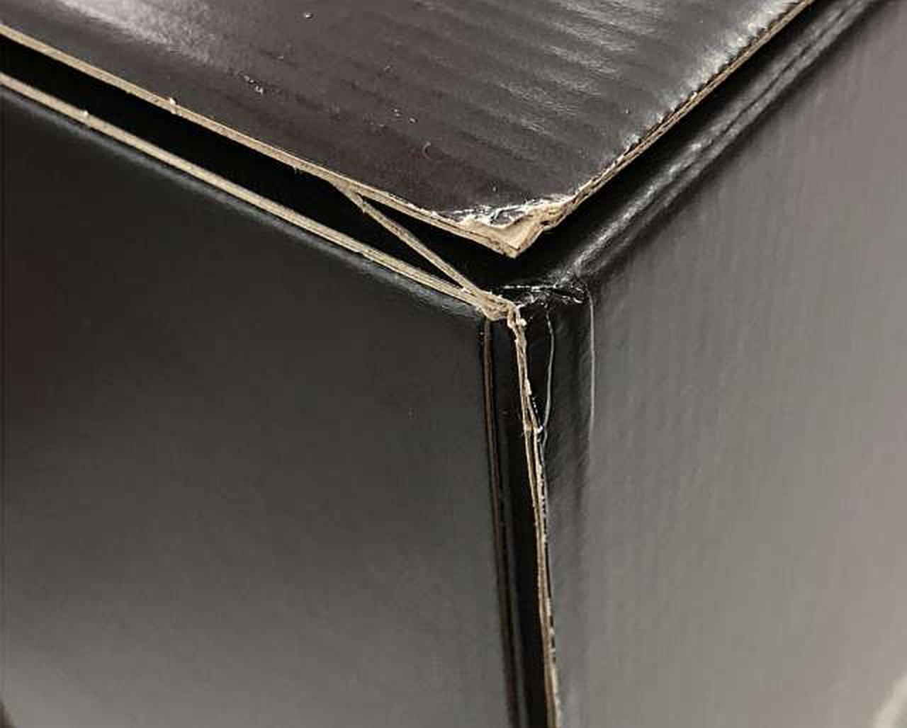 外箱ダメージあり