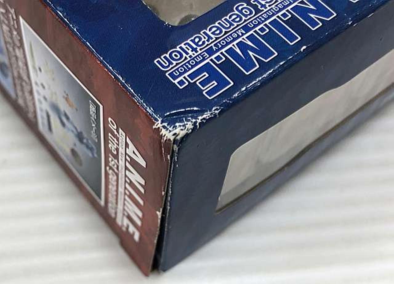 外箱ダメージあり