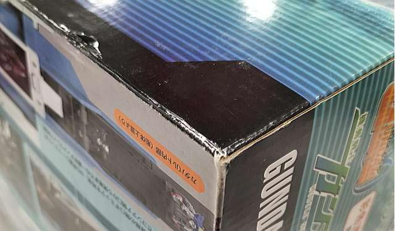 外箱ダメージあり