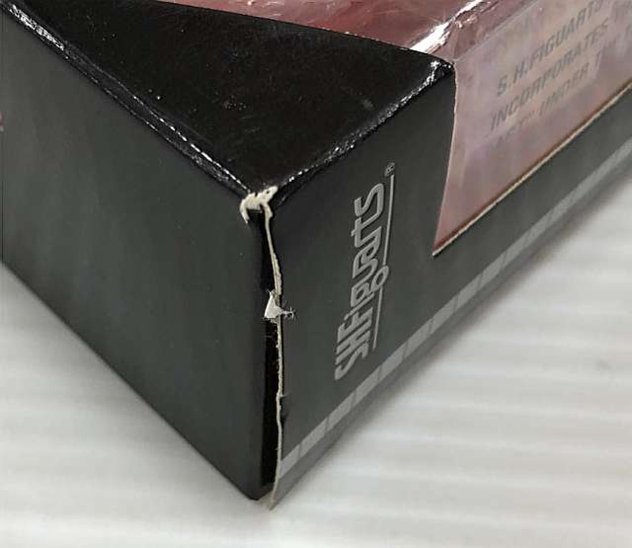 外箱ダメージあり