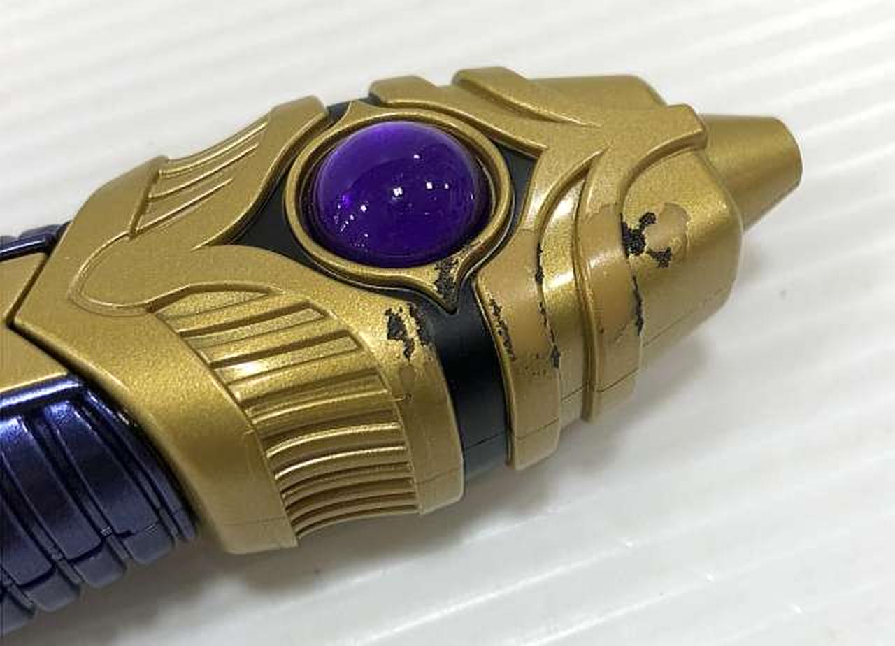 持ち手の下部にキズあり