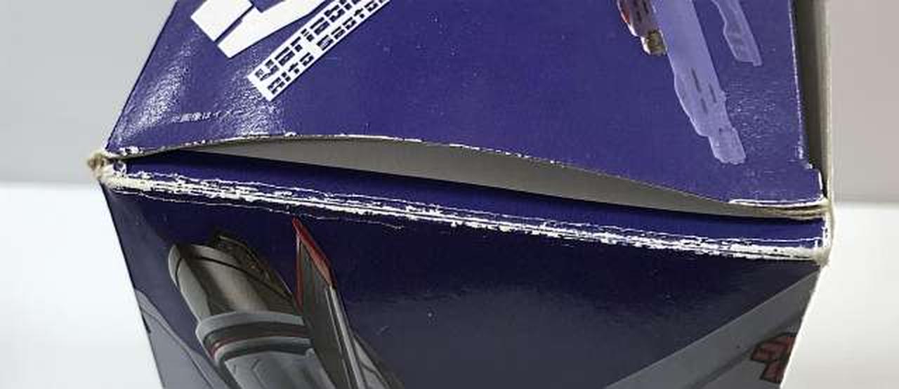 外箱ダメージあり