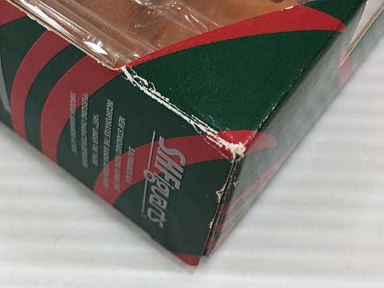 外箱ダメージあり