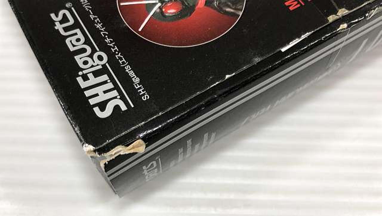 外箱ダメージあり