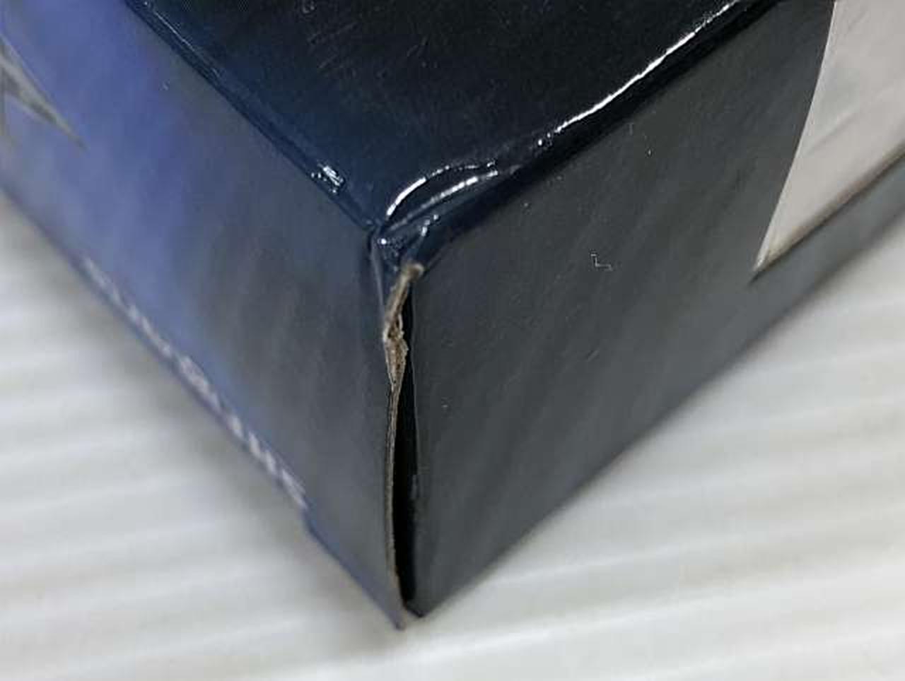 外箱ダメージあり