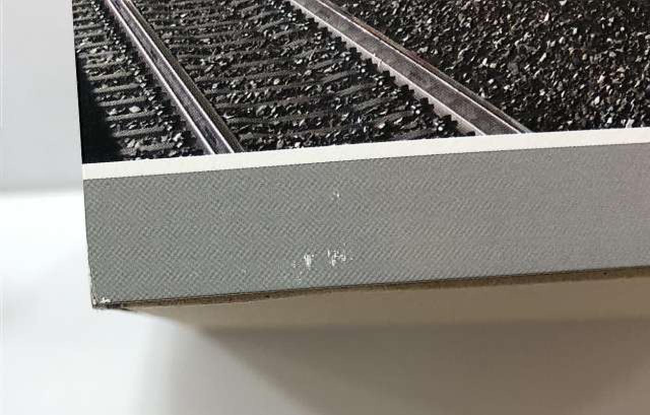 外箱ダメージあり