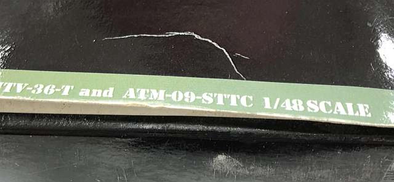 外箱ダメージあり