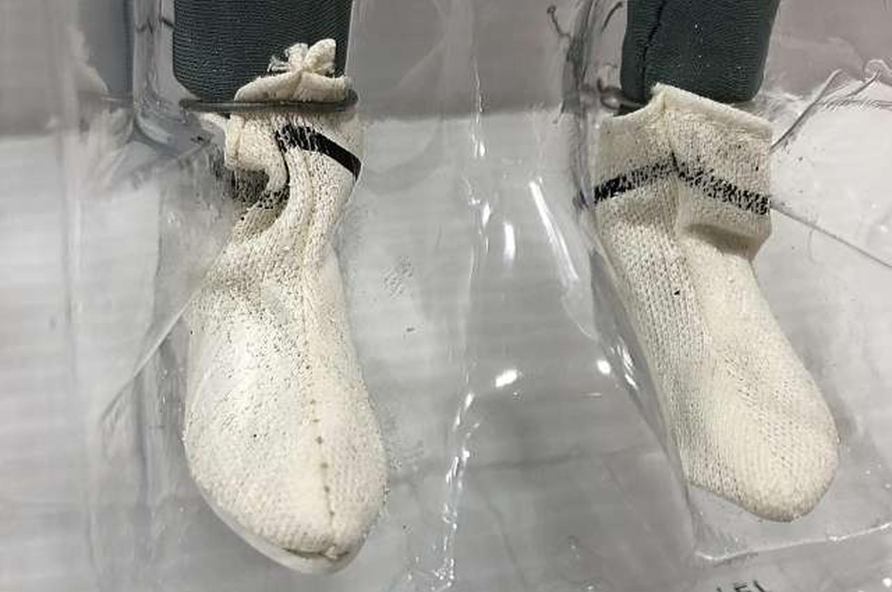 靴ダメージあり