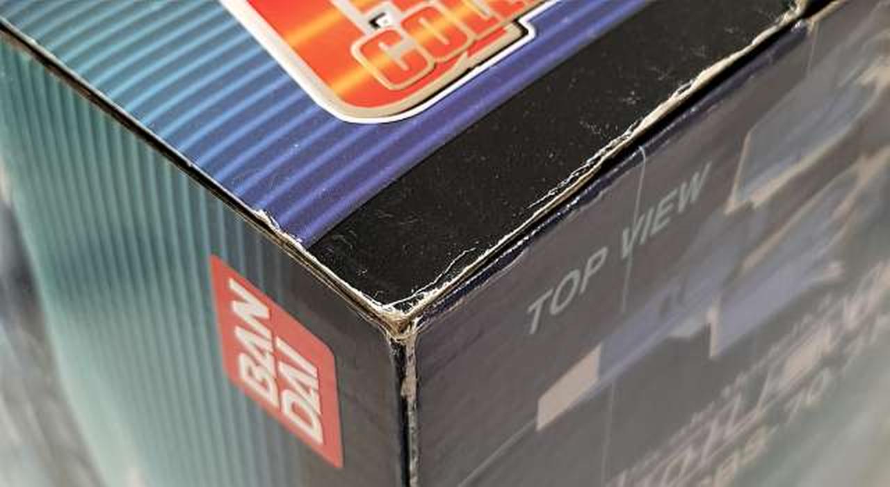 外箱ダメージあり