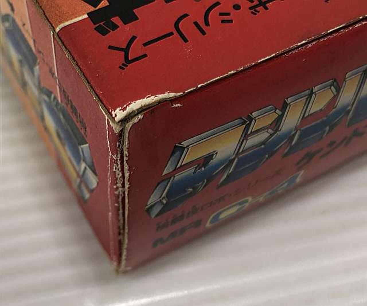 外箱ダメージあり