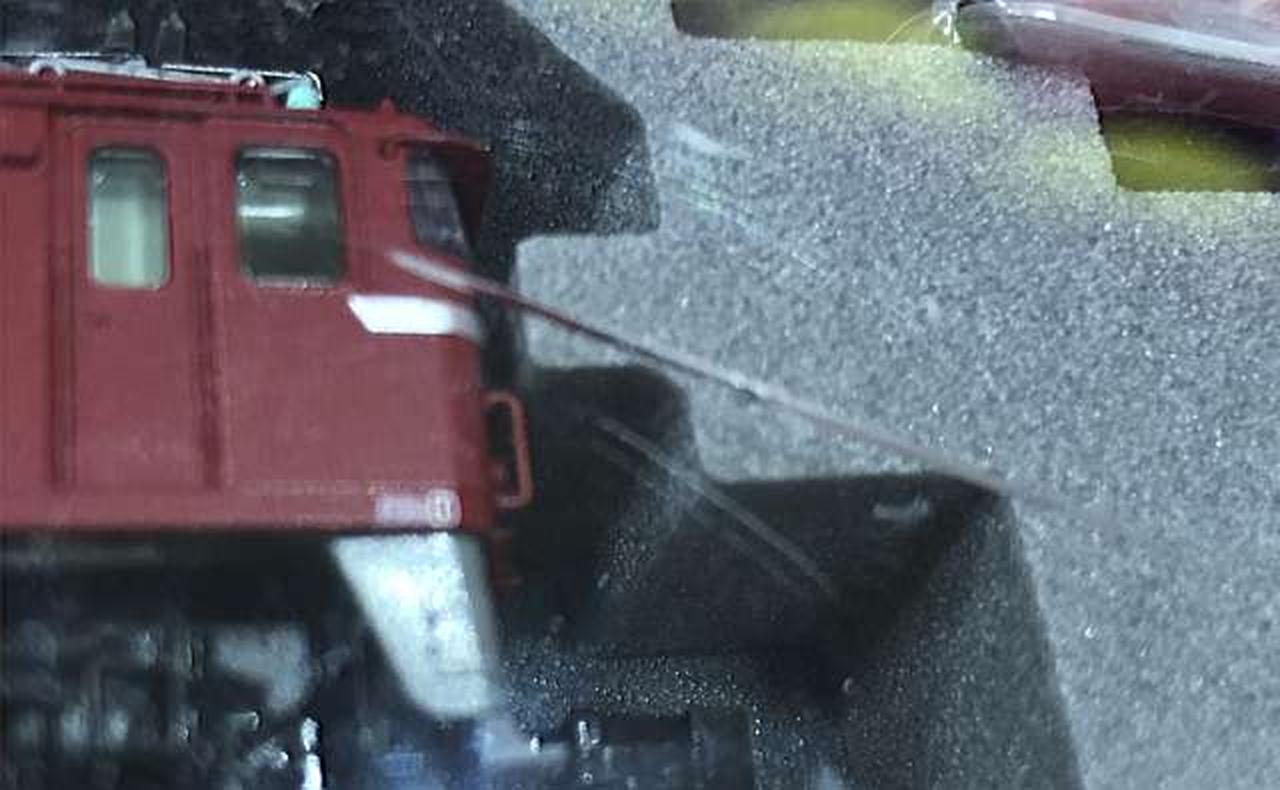 ケース割れあり