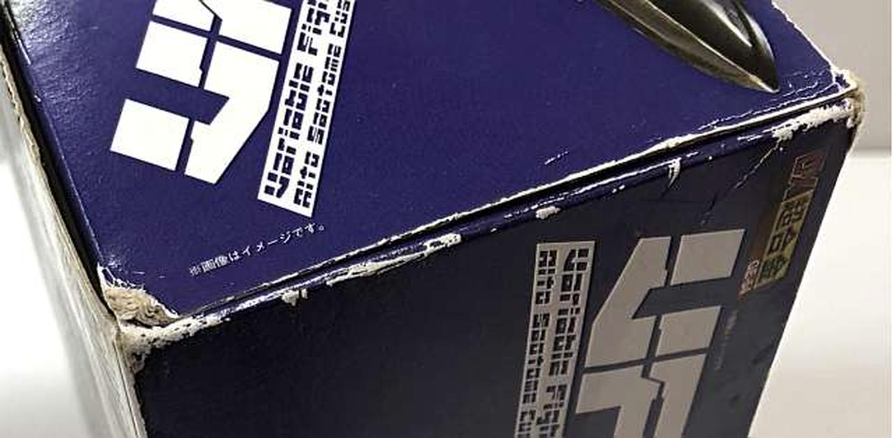 外箱ダメージあり