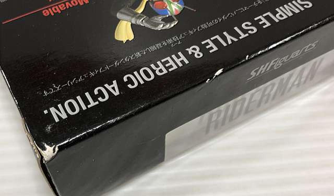 外箱ダメージあり