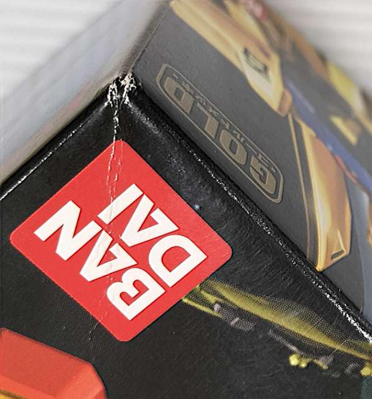 外箱ダメージあり