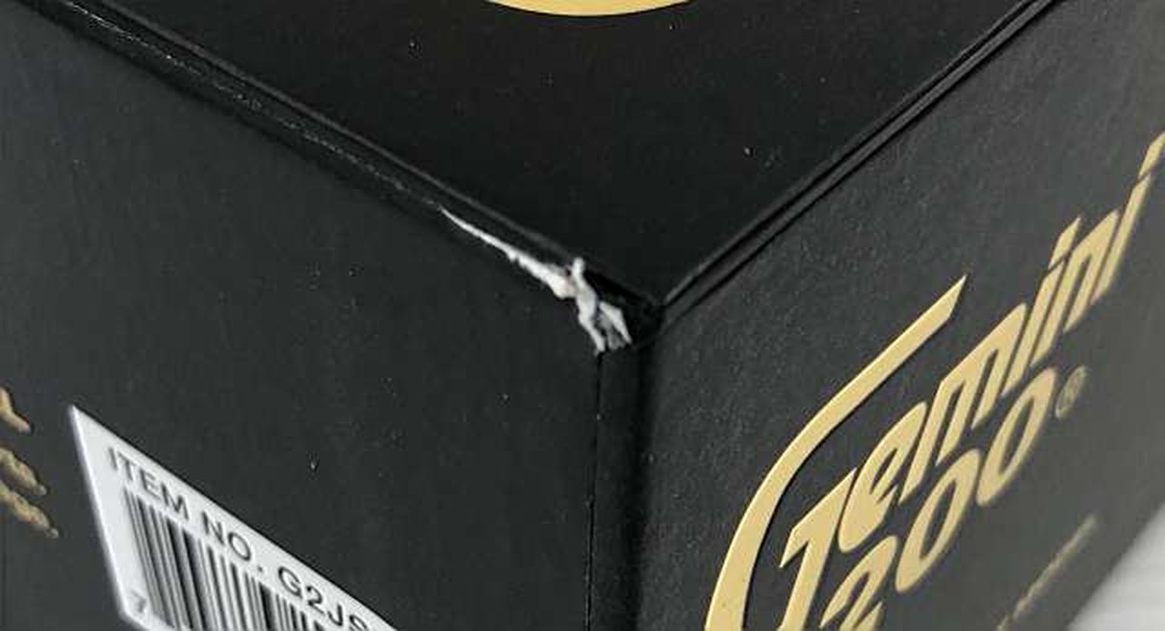 外箱ダメージあり