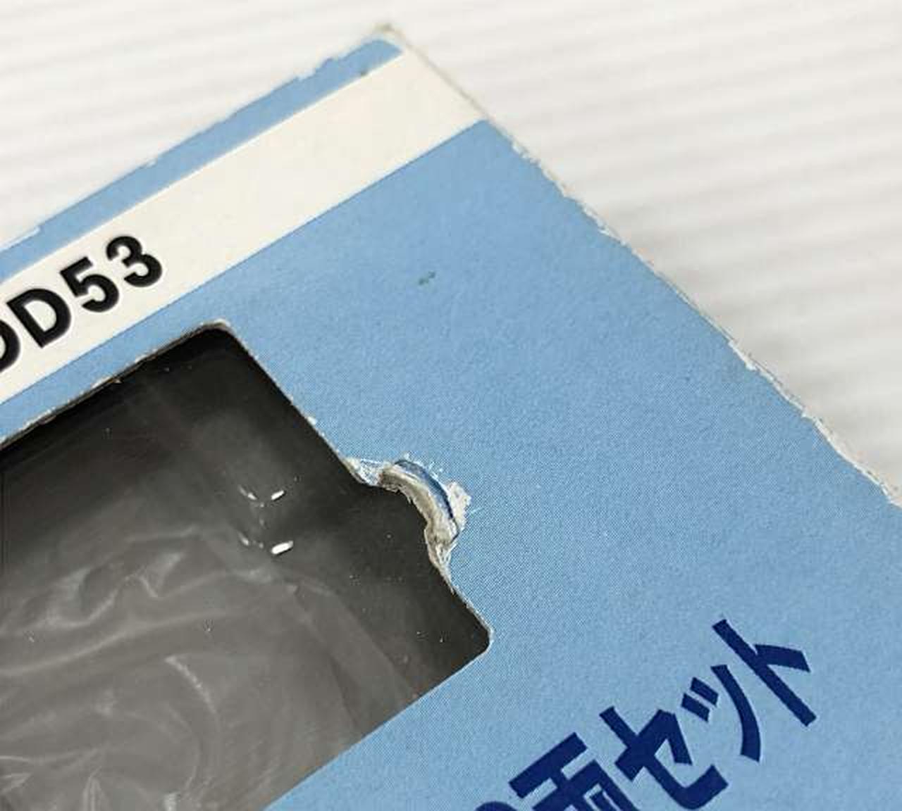 外箱ダメージあり