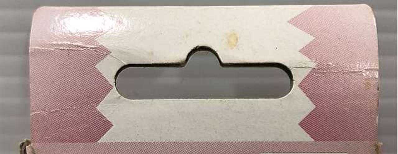 外箱ダメージあり