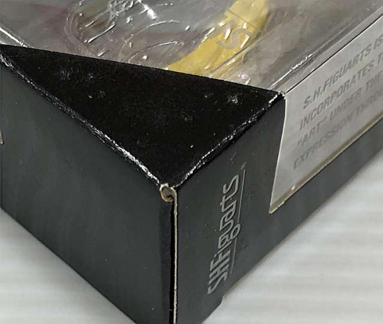 外箱ダメージあり