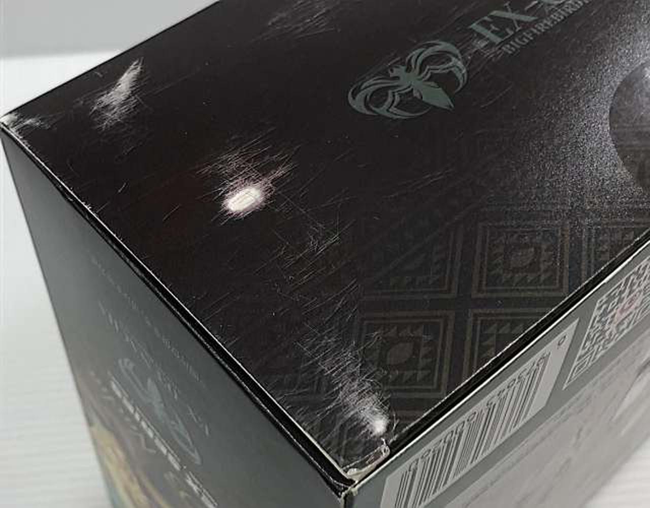 外箱ダメージあり