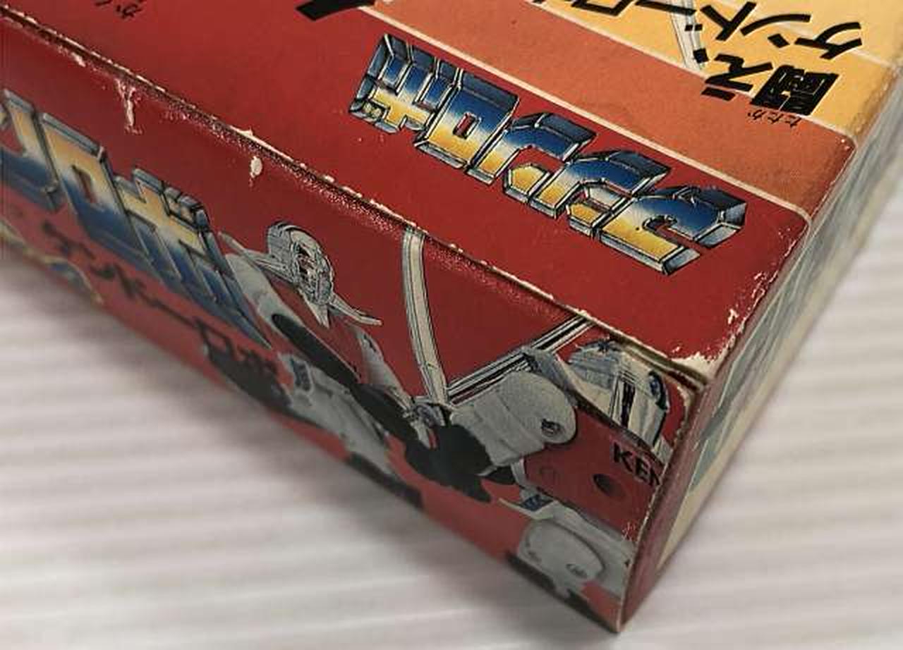 外箱ダメージあり