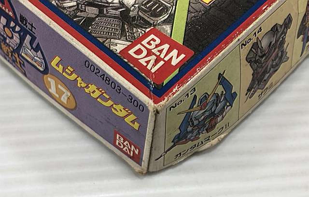 外箱ダメージあり