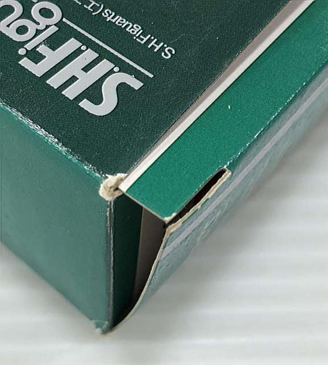 外箱ダメージあり