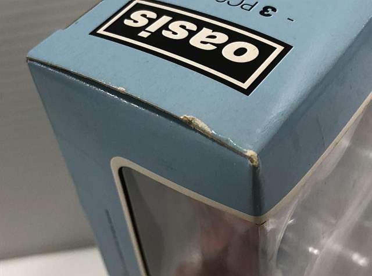 外箱ダメージあり