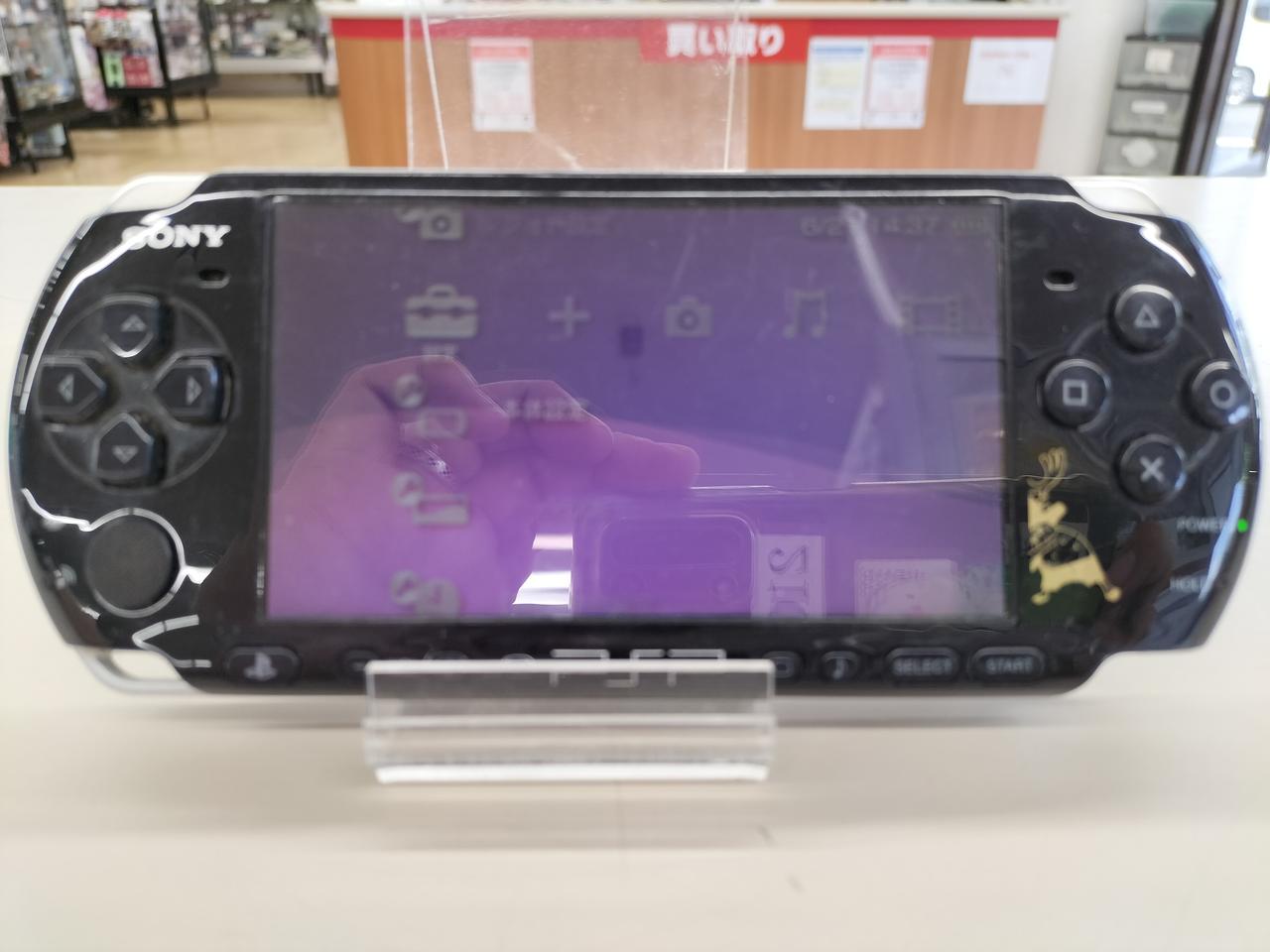 液晶面キズ多数