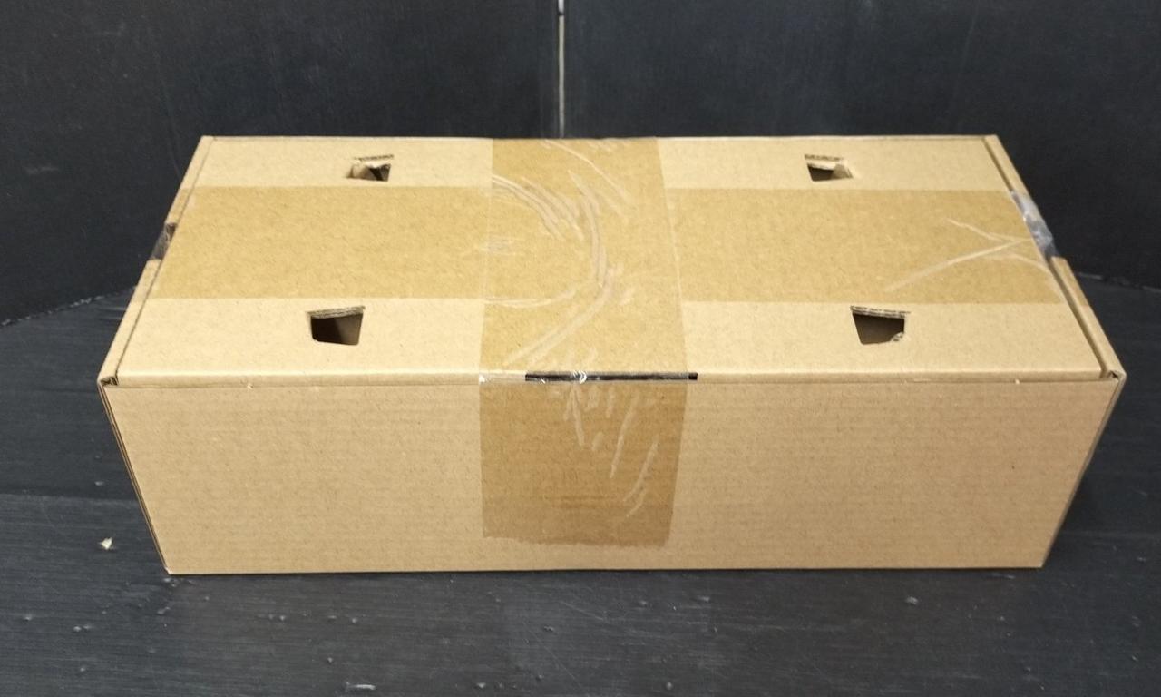 中箱未開封品です。