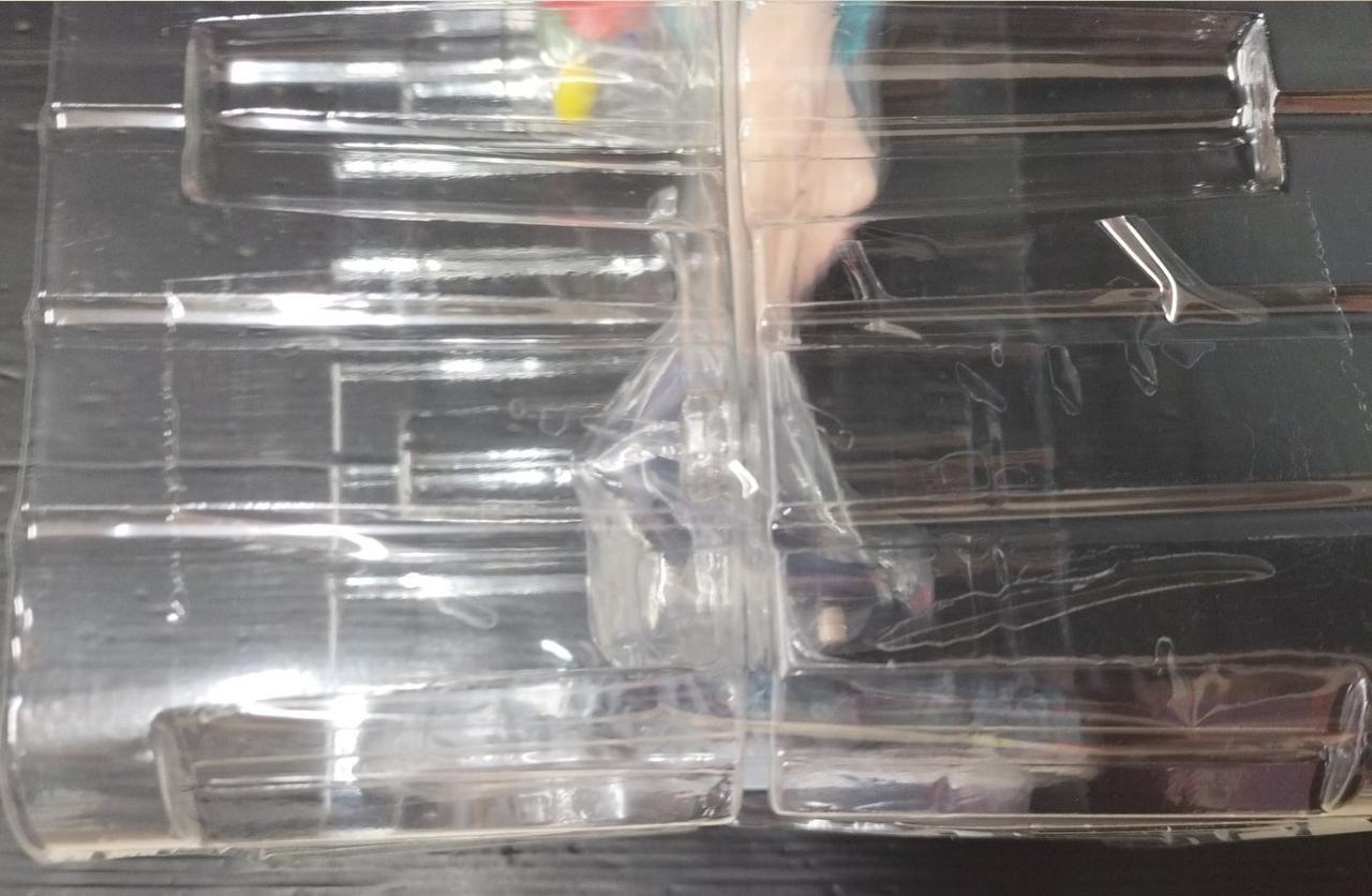 中箱未開封品です。