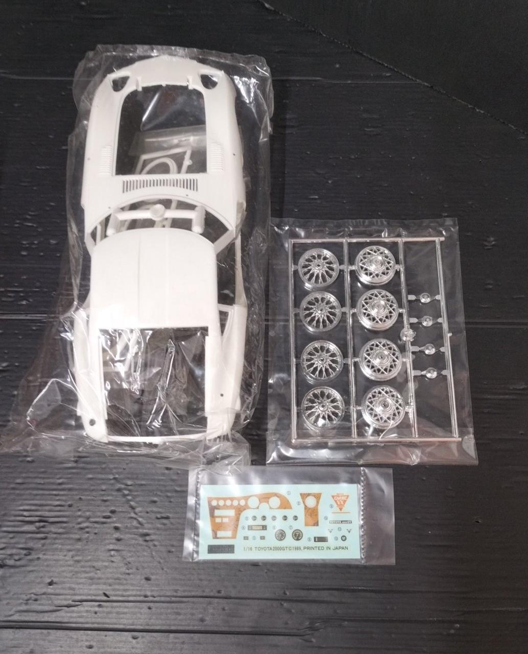 プラモデル　1/16 SCSP トヨタ 2000GT 「スーパーカーシリーズ SP」 Amazon.co.jp: フジミ 1/16 SCSP 2000GT プラモデル スーパー