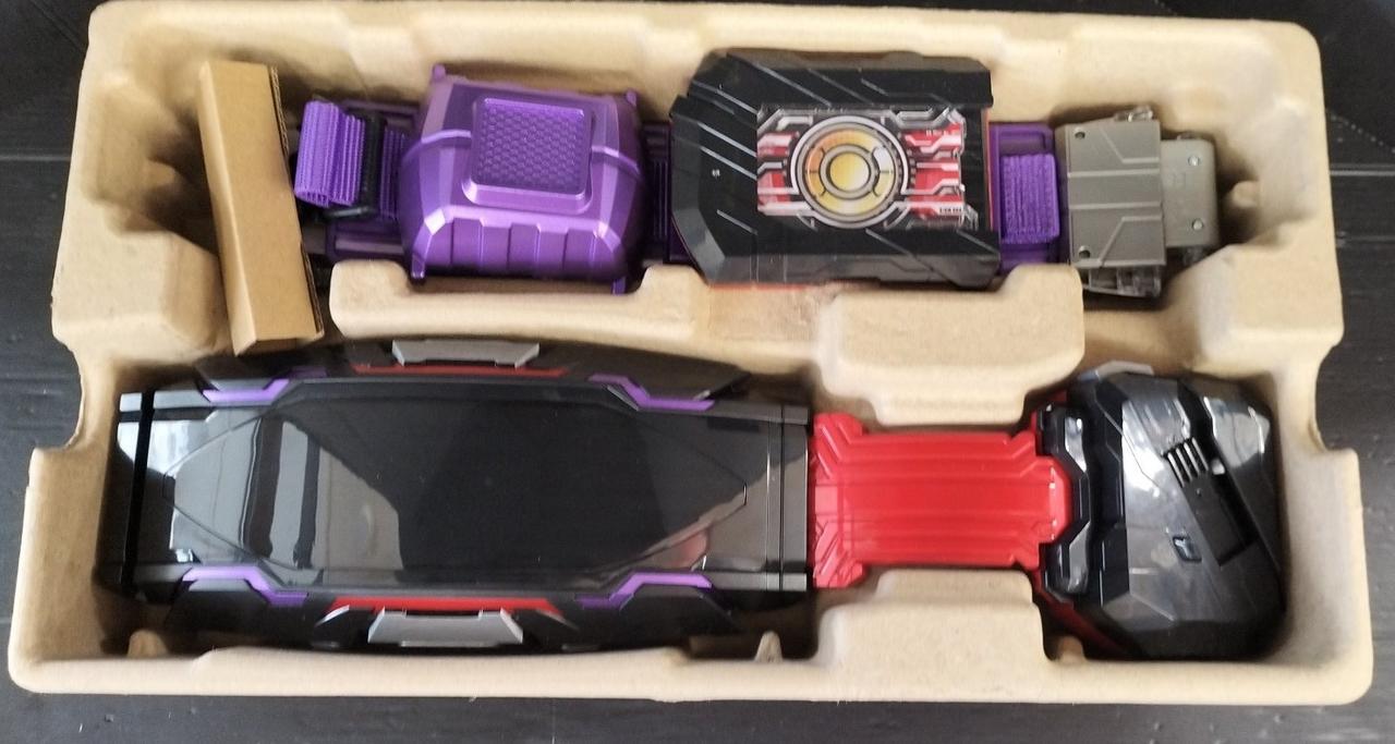 BANDAI - 未開封 箱ダメージあり PREMIUM DX メモリアルヴィジョンドライバー BANDAI PREMIUM DX メモリアルヴィジョンドライバー＆ハイ
