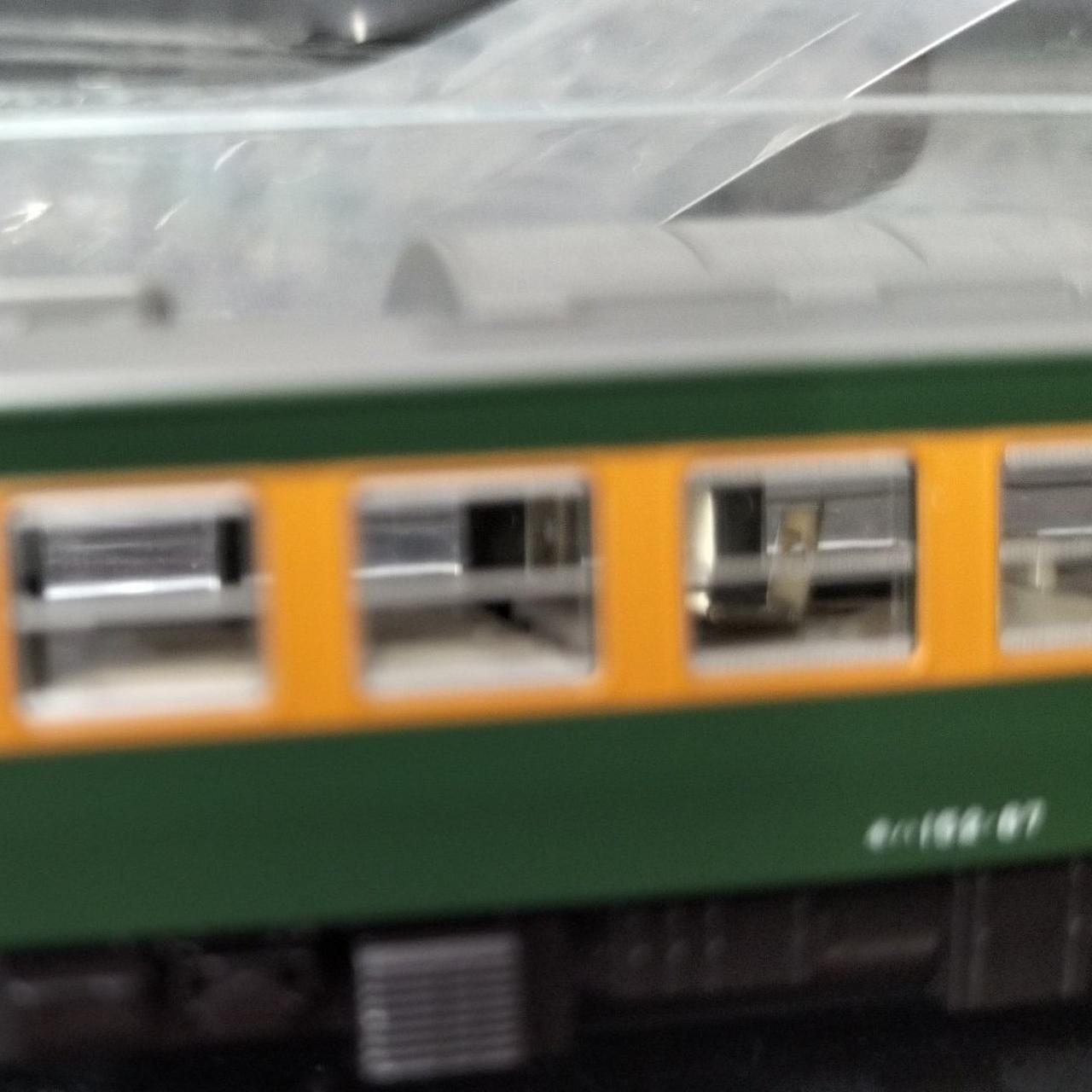 内部にてパーツの取れ有りです。