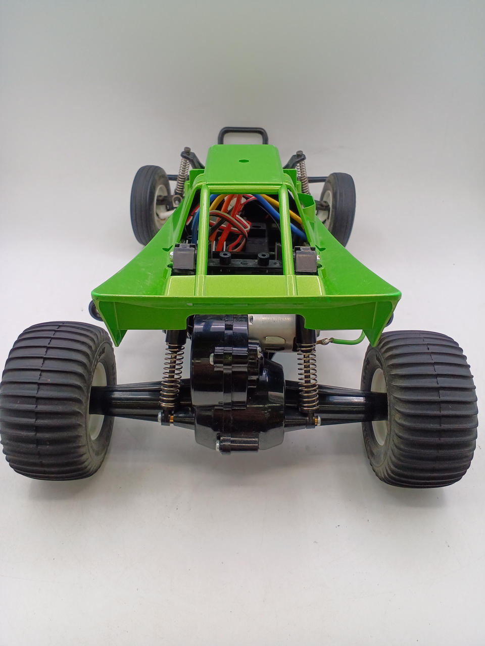 タミヤ 1/10 電動RCレーシングバギー ストライカー 完成品 タミヤ(TAMIYA)|1/10 電動RCレーシング・バギー|【ハードオフ公式通販