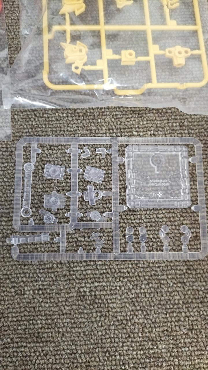 台座ランナーパーツ欠品有