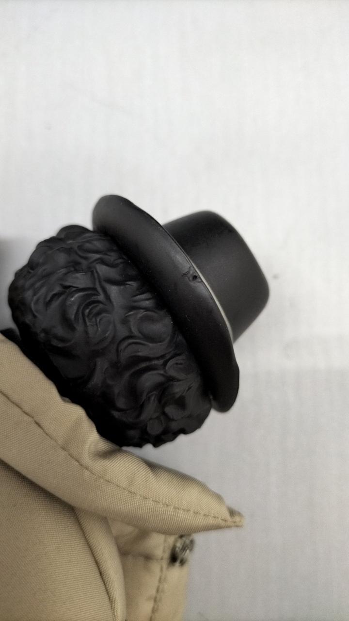 帽子かけてます