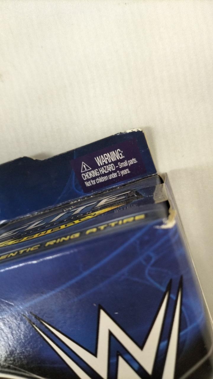 経年劣化によるテープの変色あり