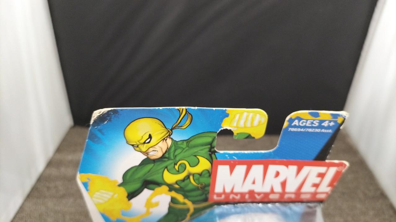 ブリスター台紙に傷み有