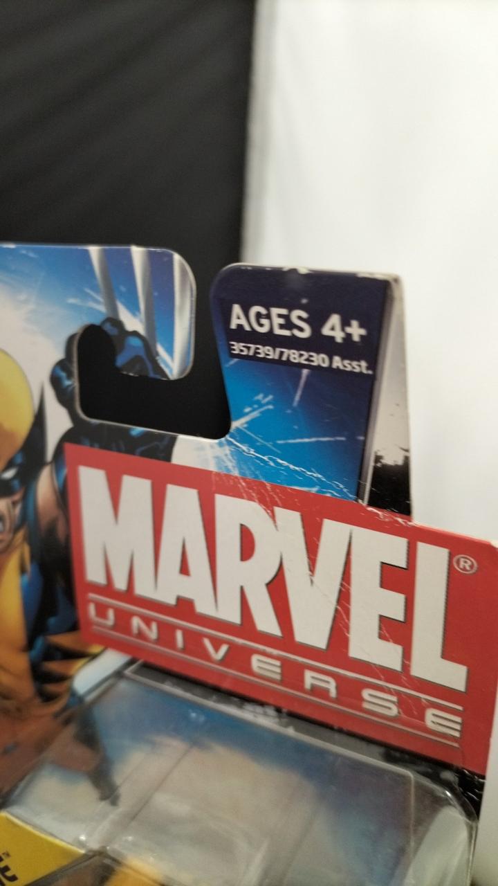 ブリスター台紙に傷み有