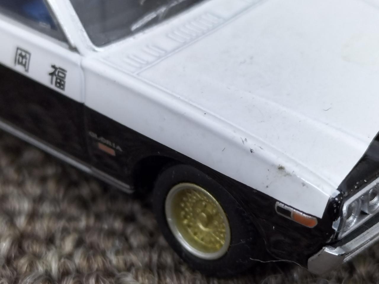 フェンダーにキズ有